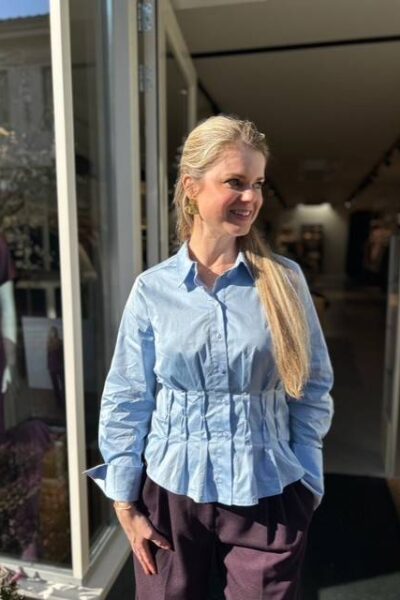 Poppy pleat waist shirt pale blue Co’Couture