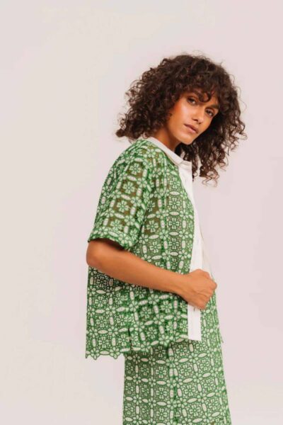 Flavia Goya vert shirt Sacrecoeur